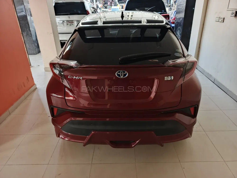 Toyota C-HR 2018 for Sale in Karachi Toyota C-HR 2018 for Sale in Karachi Image-6