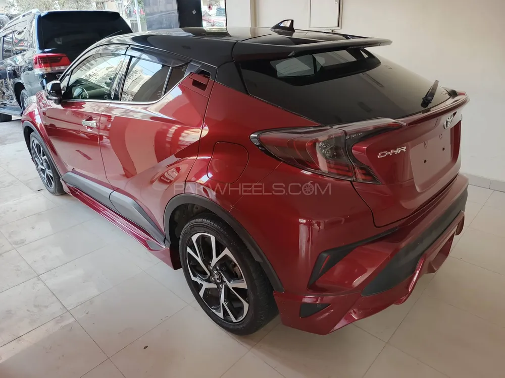 Toyota C-HR 2018 for Sale in Karachi Toyota C-HR 2018 for Sale in Karachi Image-7