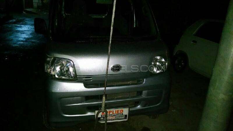 Toyota Pixis Epoch 2011 for Sale in Lahore Image-1