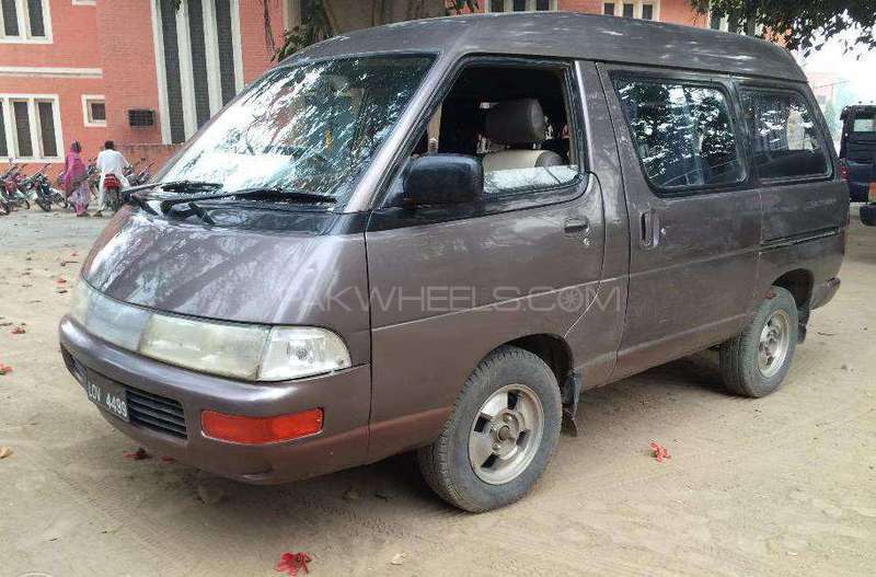 Toyota Town Ace 1994 for Sale in Okara Image-1