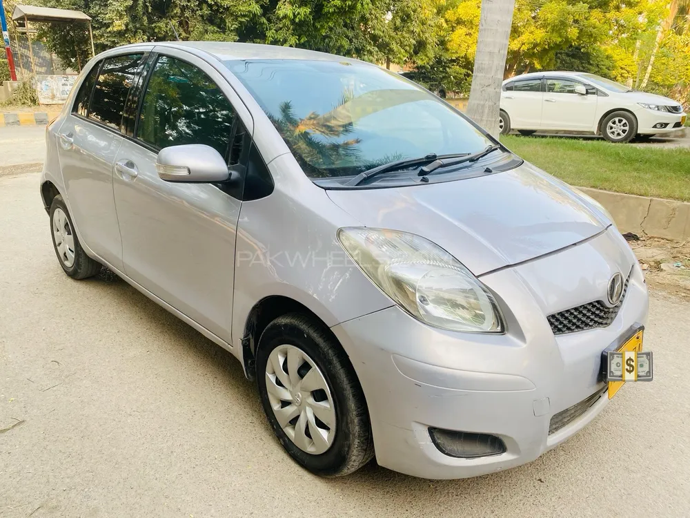 Toyota Vitz 2008 for Sale in Karachi Image-1