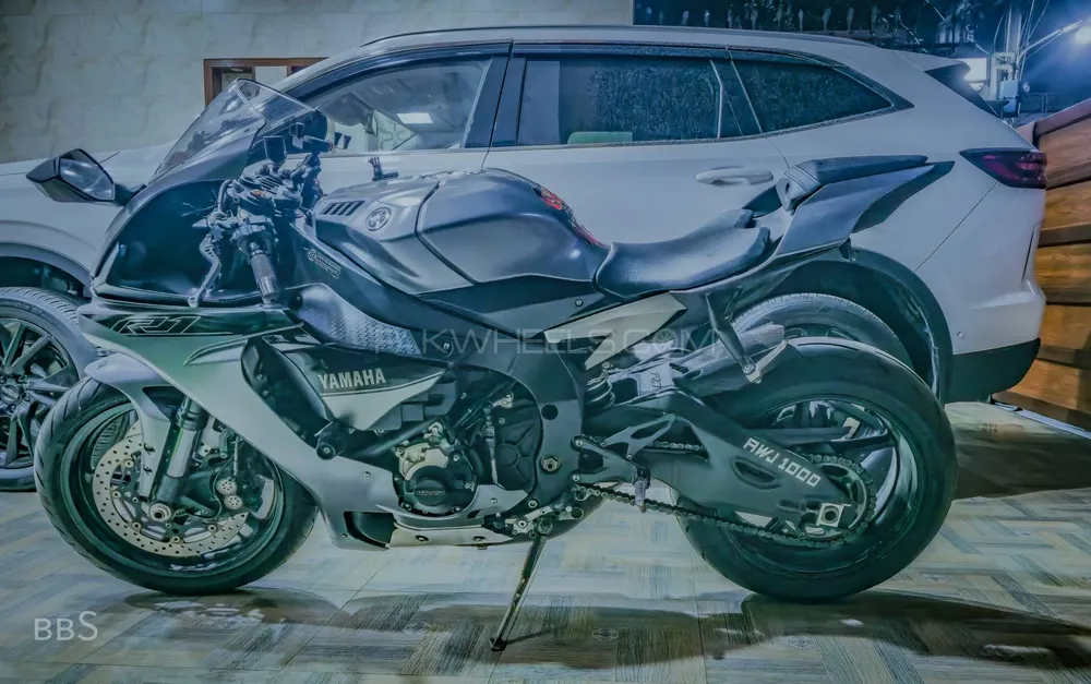 Yamaha YZF-R1 2016 for Sale Image-1