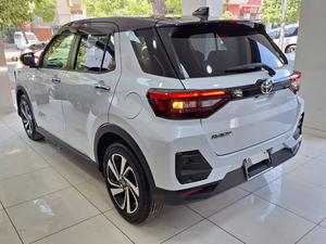 TOYOTA RAIZE Z 
2021 MODEL
4.5 GRADE 
28 K MILEAGE 
BLACK TOP
360 CAMERA
FRESH CLEAR 
FOR MORE DETAILS PLEASE CONTACT