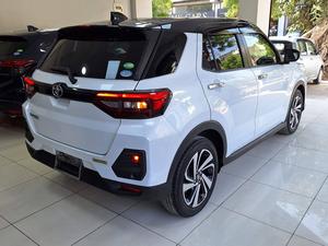 TOYOTA RAIZE Z 
2021 MODEL
4.5 GRADE 
28 K MILEAGE 
BLACK TOP
360 CAMERA
FRESH CLEAR 
FOR MORE DETAILS PLEASE CONTACT