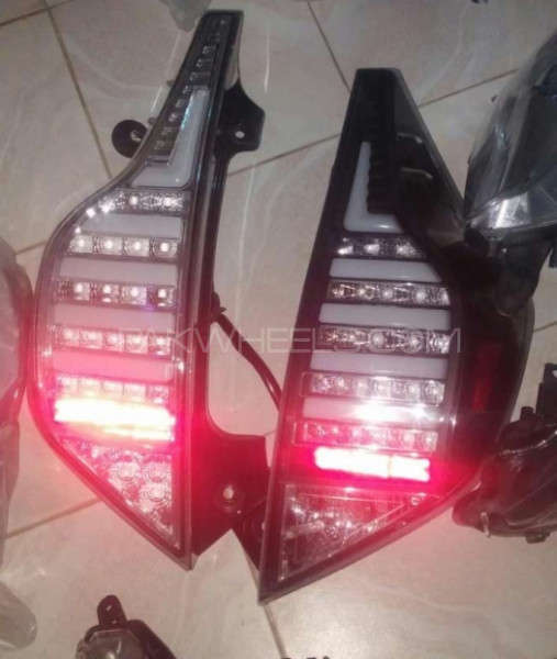 Toyta Aqua back lights tail light left and right GS sports 2013 model Image-1