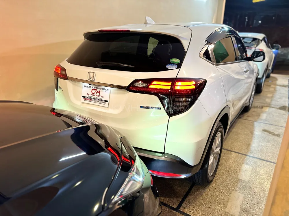 Honda Vezel 2019 for Sale in Lahore Image-1
