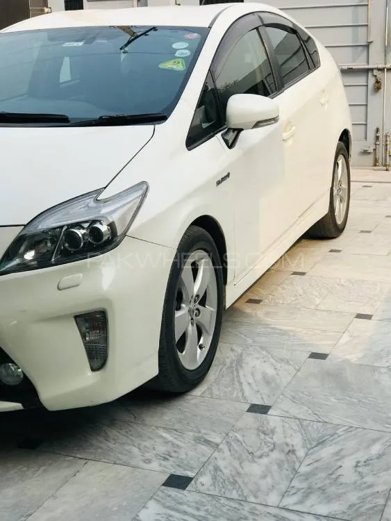 Toyota Prius 2012 for Sale in Islamabad Image-1