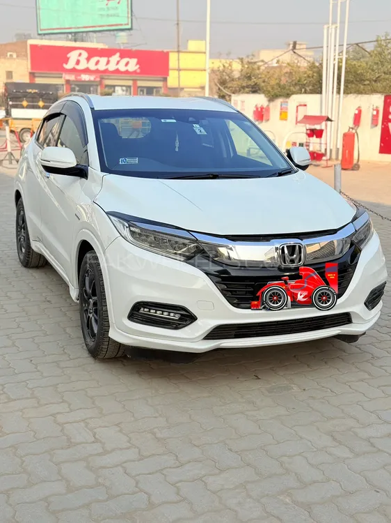 Honda Vezel 2018 for Sale in Peshawar Image-1
