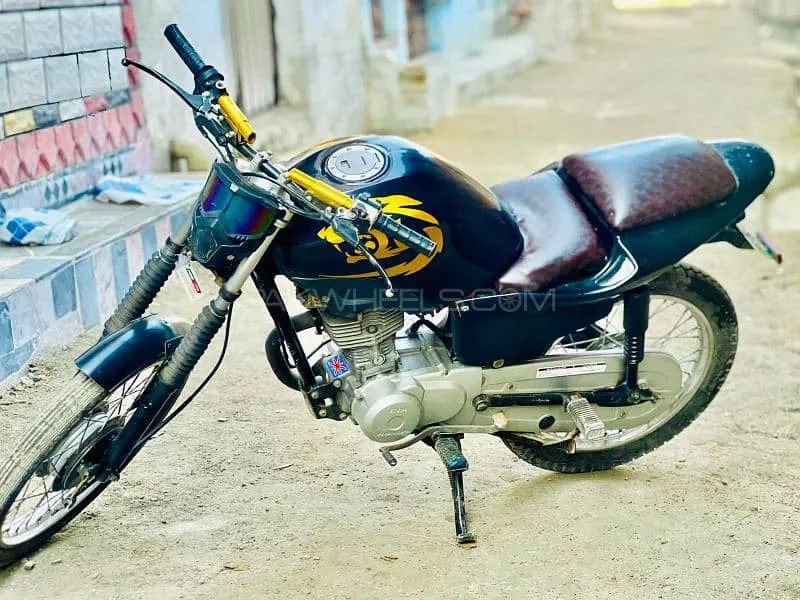 ہونڈا CG 125 2015 for Sale ہونڈا CG 125 2015 for Sale Image-3