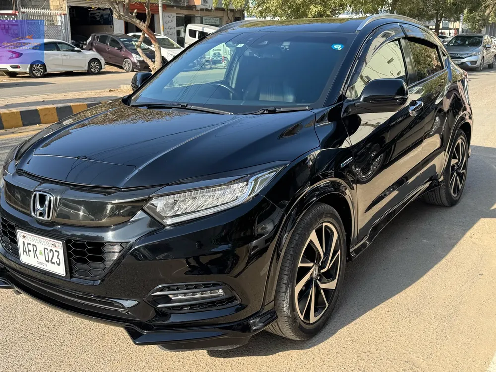 Honda Vezel 2018 for Sale in Karachi Image-1
