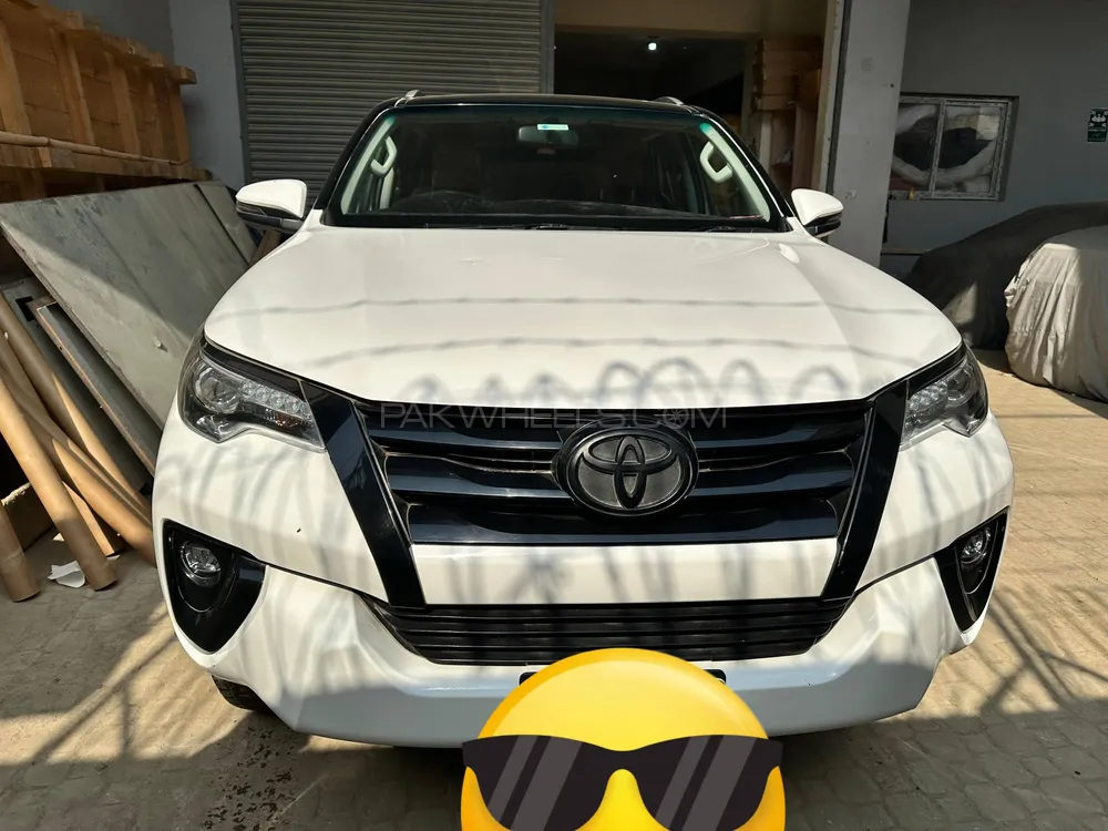 Toyota Fortuner 2021 for Sale in Karachi Image-1