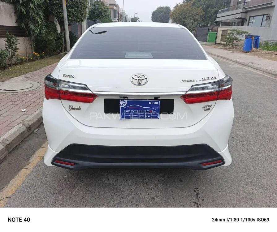 Toyota Corolla 2018 for Sale in Lahore Toyota Corolla 2018 for Sale in Lahore Image-6