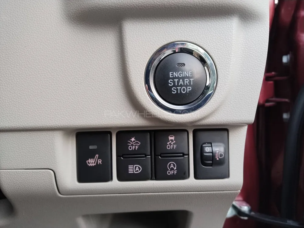 Daihatsu Move 2020 for Sale in Lahore Daihatsu Move 2020 for Sale in Lahore Image-13