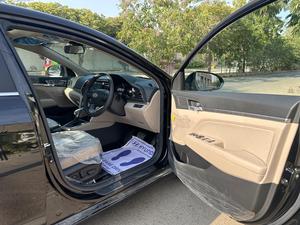 HYUNDAI ELANTRA GLS TOP OF THE LINE(2000cc) ZERO METER
Model 2024 || Registered 2024
Zero Meter 
Pearl Black Color 
TOP OF THE LINE
Wireless Charger
Dual Power Seats
 Zero Meter 
All seals still intact 
Ready Delivery 
71.63 invoice price and the car is registered 

For inspection
Available at SUPREME CARS
Plot # 151/F,Under Imam heights,Shop no.1&2, Main Khalid Bin Walid Rd, Karachi, Sindh 75400

|  Premium Cars  |  Best Prices  |  Optimum Performance | 
#supremecarsgang