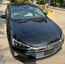 HYUNDAI ELANTRA GLS TOP OF THE LINE(2000cc) ZERO METER
Model 2024 || Registered 2024
Zero Meter 
Pearl Black Color 
TOP OF THE LINE
Wireless Charger
Dual Power Seats
 Zero Meter 
All seals still intact 
Ready Delivery 
71.63 invoice price and the car is registered 

For inspection
Available at SUPREME CARS
Plot # 151/F,Under Imam heights,Shop no.1&2, Main Khalid Bin Walid Rd, Karachi, Sindh 75400

|  Premium Cars  |  Best Prices  |  Optimum Performance | 
#supremecarsgang