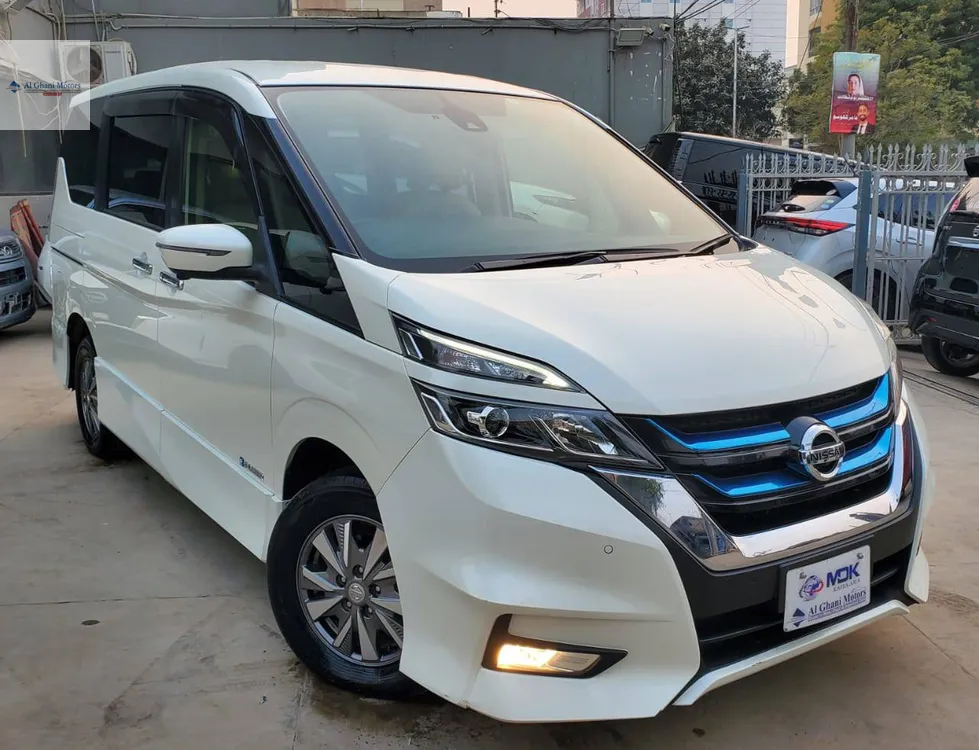Nissan Serena 2019 for Sale in Karachi Image-1