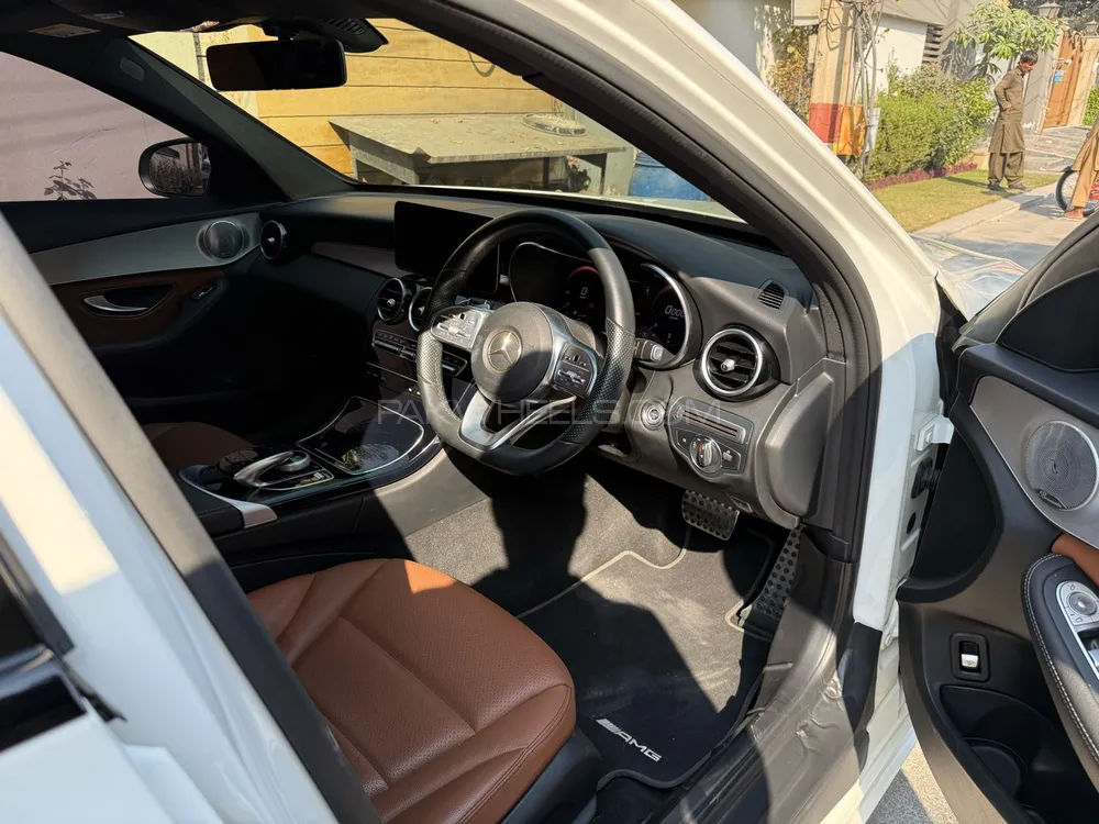 مرسڈیز بینز سی کلاس 2021 for Sale in فیصل آباد مرسڈیز بینز سی کلاس 2021 for Sale in فیصل آباد Image-5