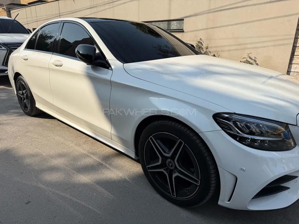 مرسڈیز بینز سی کلاس 2021 for Sale in فیصل آباد مرسڈیز بینز سی کلاس 2021 for Sale in فیصل آباد Image-2