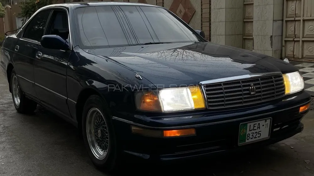 Toyota Crown 1993 for Sale in Peshawar Image-1
