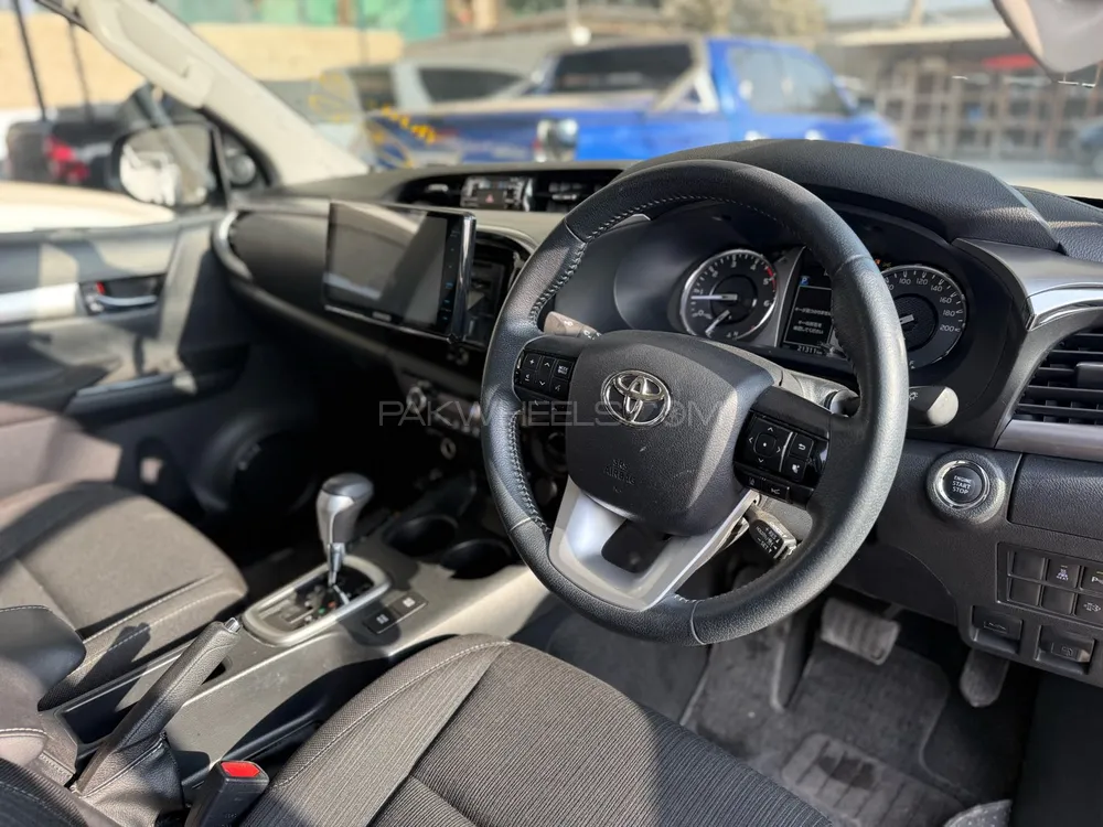 Toyota Hilux 2021 for Sale in Karachi Toyota Hilux 2021 for Sale in Karachi Image-7