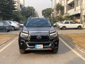 Toyota Hilux Revo V Automatic 2.8 2021 for Sale