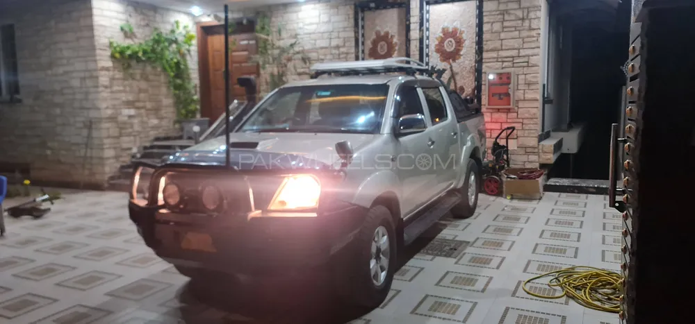 ٹویوٹا ہائیلکس 2005 for Sale in اسلام آباد Image-1