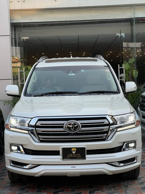 Toyota Land Cruiser 2017 for Sale in Lahore Image-1