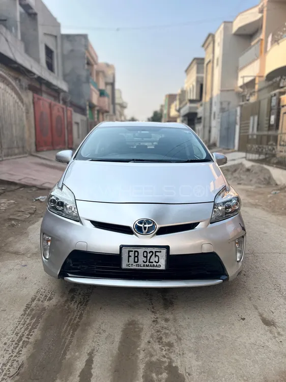 Toyota Prius 2012 for Sale in Sargodha Image-1
