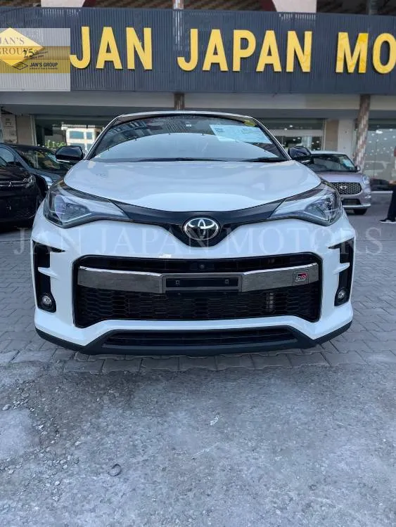 Toyota C-HR 2019 for Sale in Islamabad Image-1