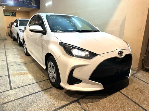 Toyota Yaris Hatchback X 2021