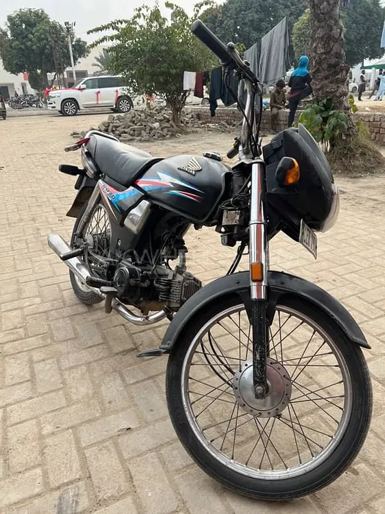 Honda CD 70 Dream 2016 for Sale Honda CD 70 Dream 2016 for Sale Image-2