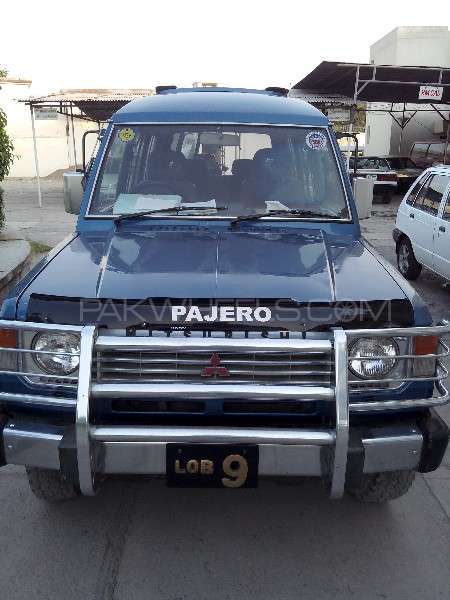 Mitsubishi Pajero 1989 for Sale in Peshawar Image-1