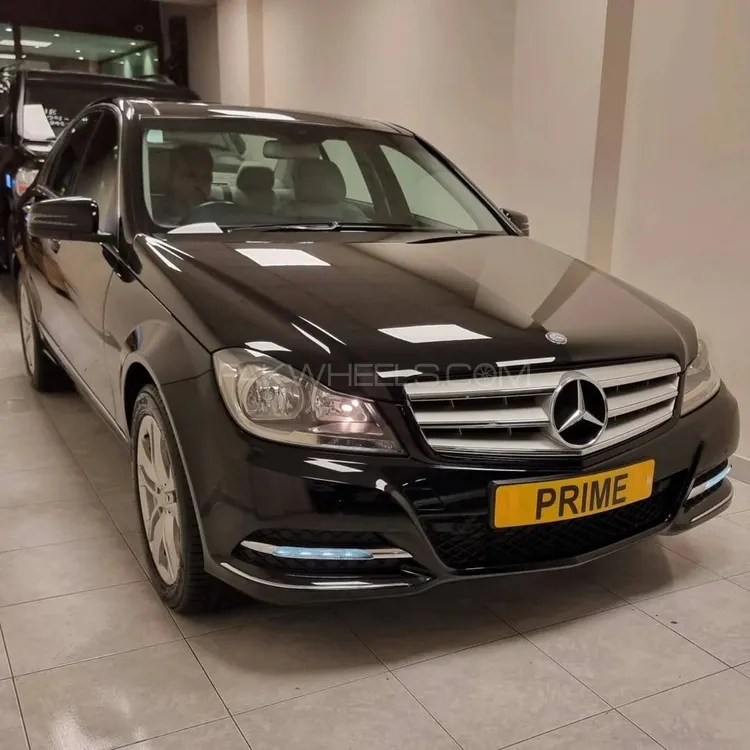 Mercedes Benz C Class 2013 for Sale in Karachi Image-1