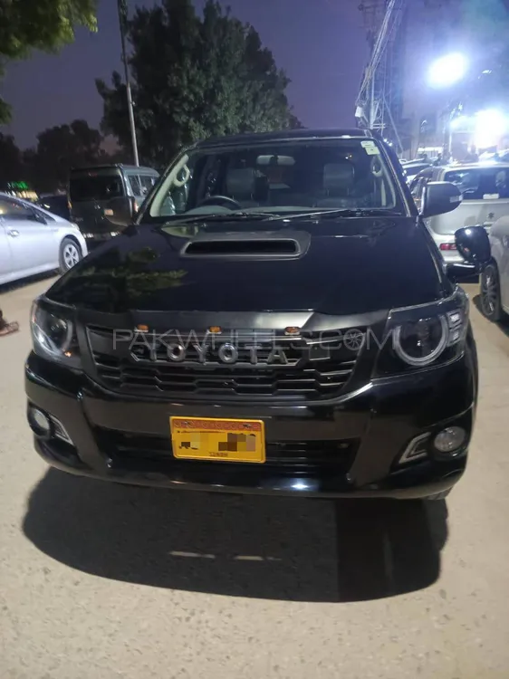 Toyota Hilux 2012 for Sale in Karachi Image-1