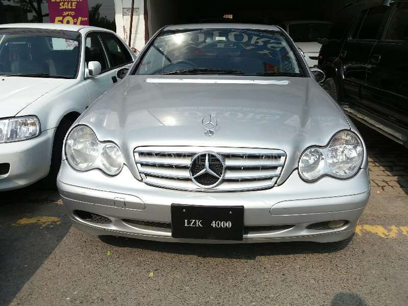 Mercedes Benz C Class 2003 for Sale in Lahore Image-1