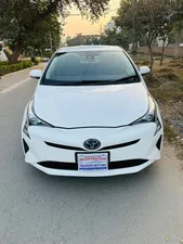 Toyota Prius A Premium 2017 for Sale
