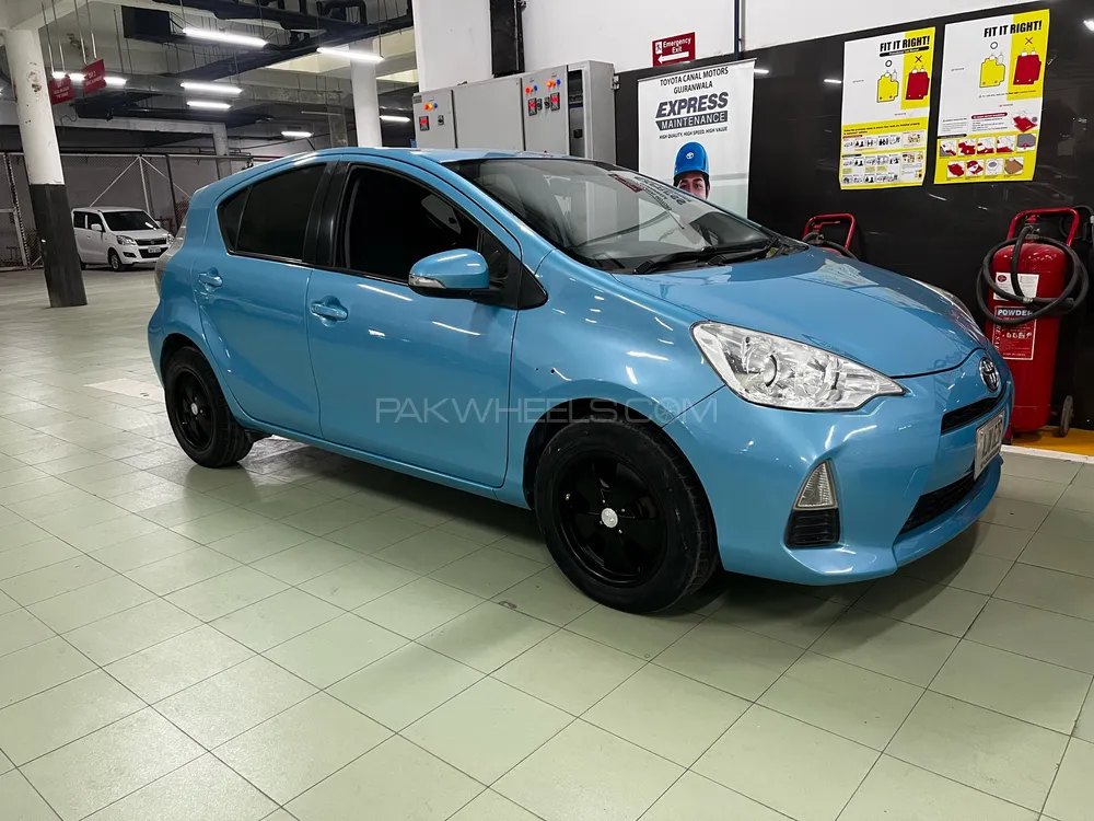 Toyota Aqua 2013 for Sale in Gujranwala Image-1