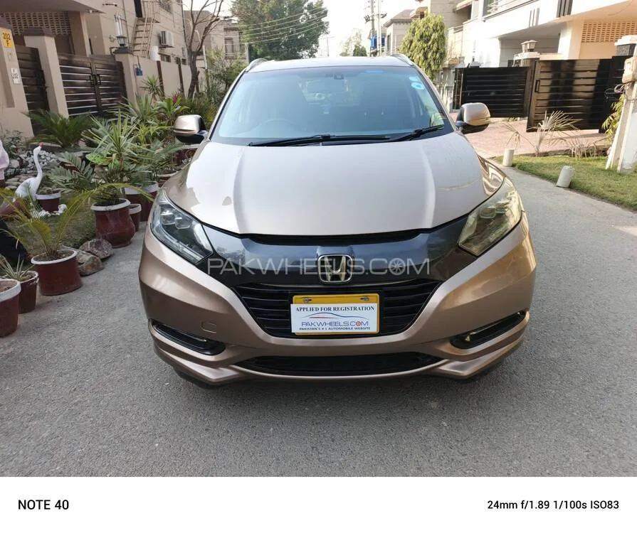 Honda Vezel 2016 for Sale in Lahore Image-1