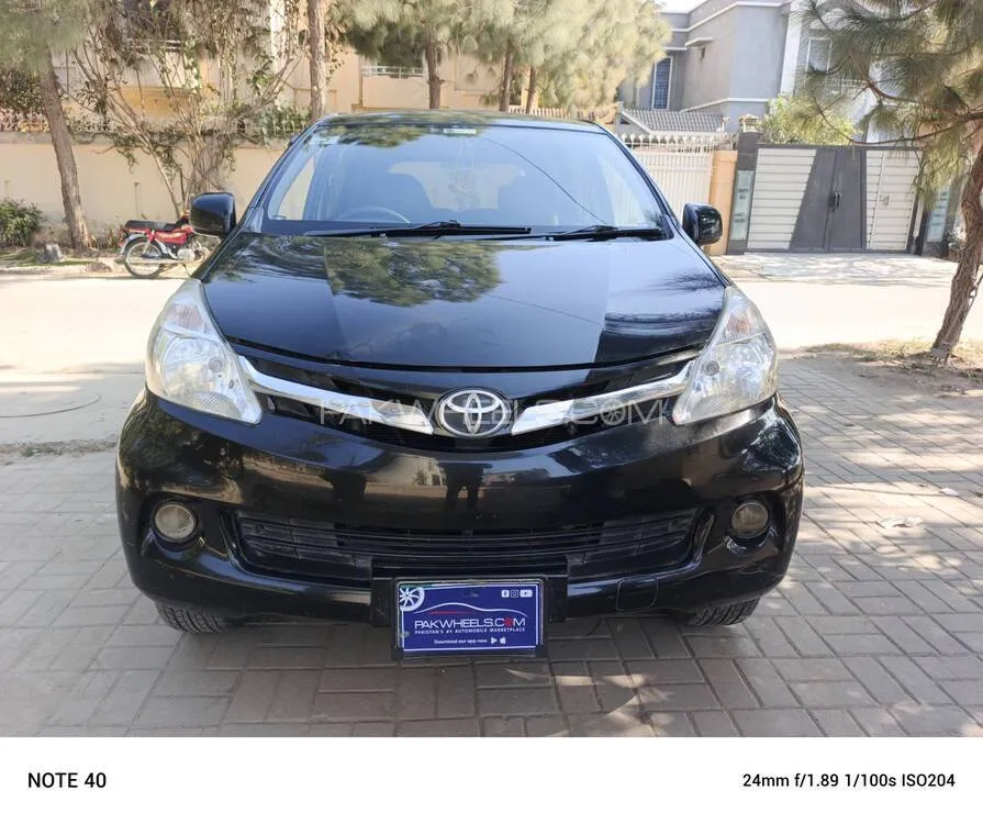 Toyota Avanza 2013 for Sale in Lahore Image-1