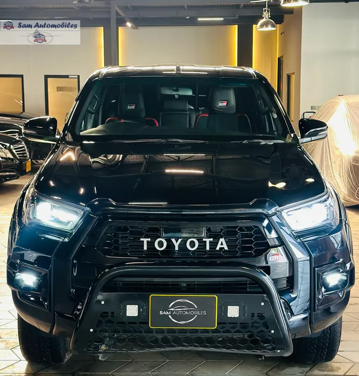 Toyota Hilux 2023 for Sale in Karachi Image-1