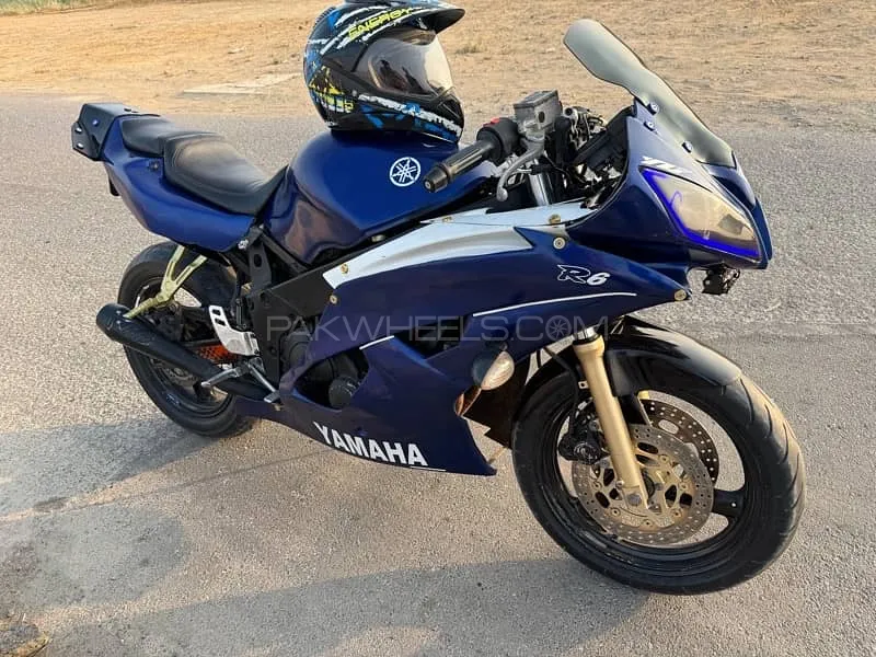 Yamaha FZR 400 1992 for Sale Image-1