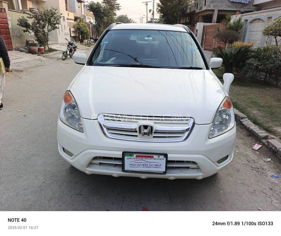 Honda CR-V 2002 for Sale in Lahore Image-1