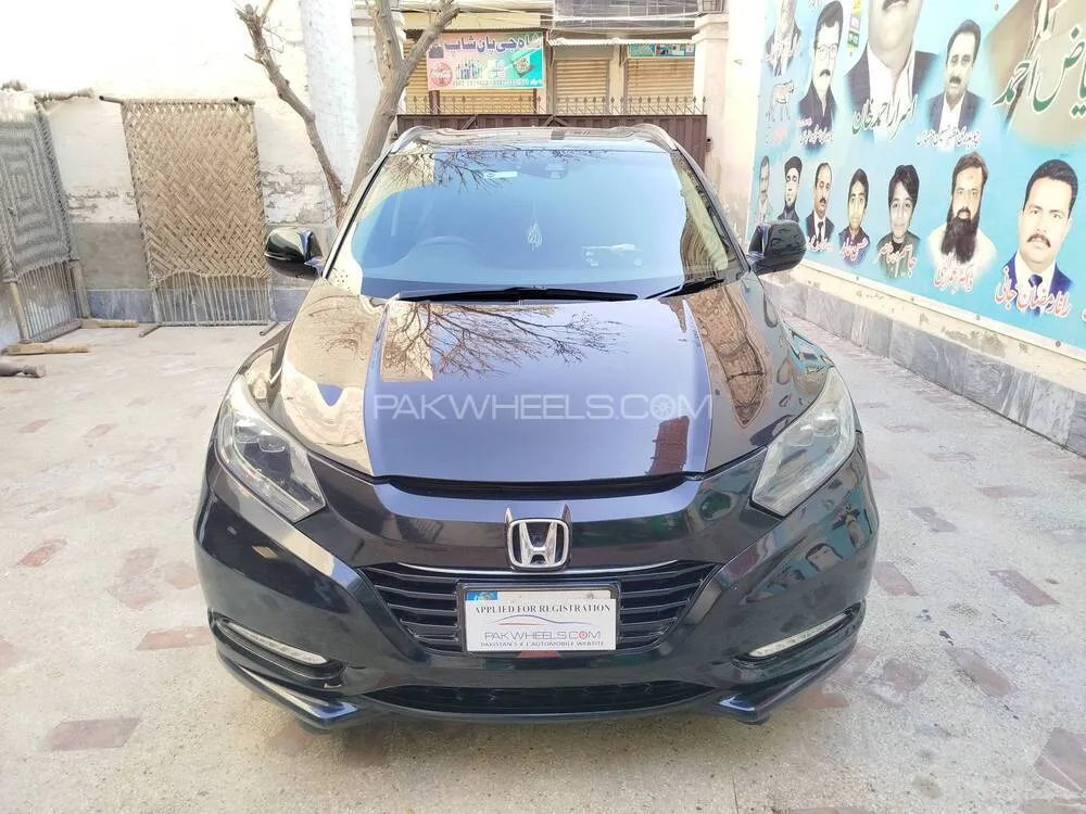 Honda Vezel 2015 for Sale in Faisalabad Image-1
