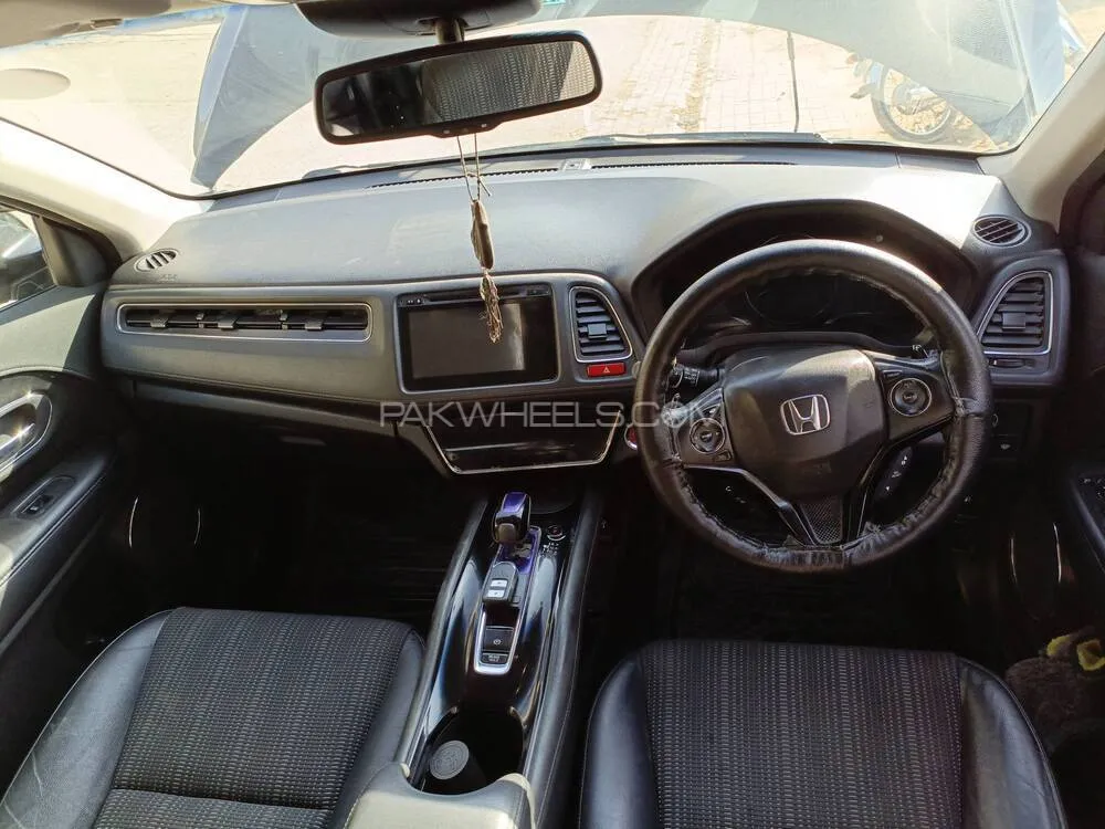 Honda Vezel 2014 for Sale in Islamabad Honda Vezel 2014 for Sale in Islamabad Image-10