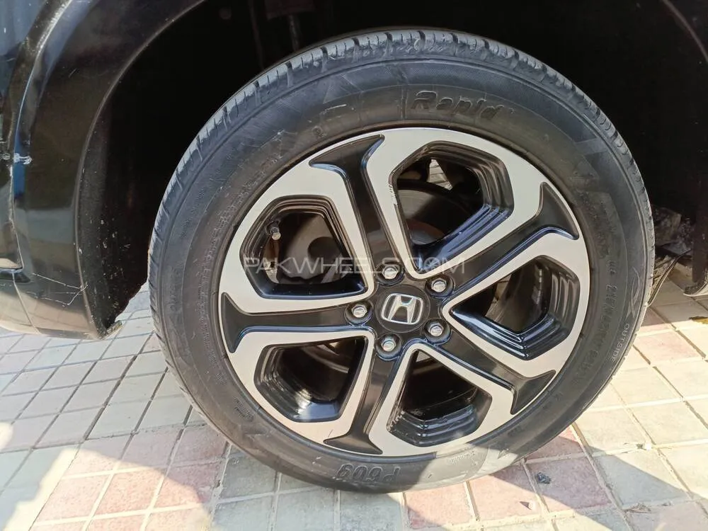 Honda Vezel 2014 for Sale in Islamabad Honda Vezel 2014 for Sale in Islamabad Image-14