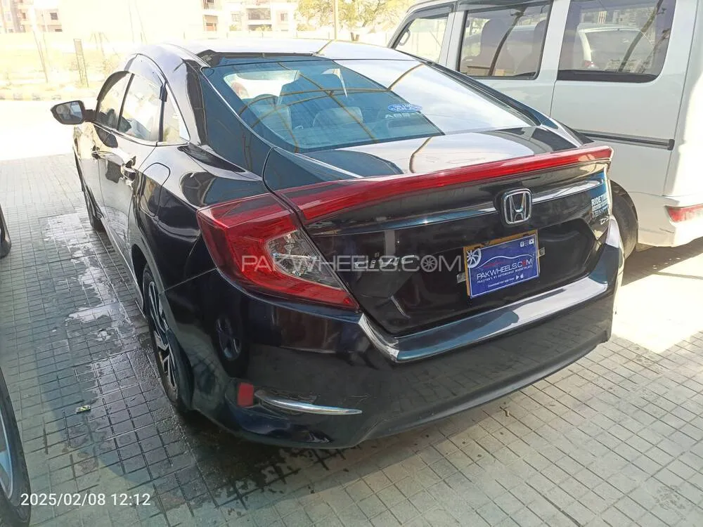 Honda Civic 2018 for Sale in Karachi Honda Civic 2018 for Sale in Karachi Image-5