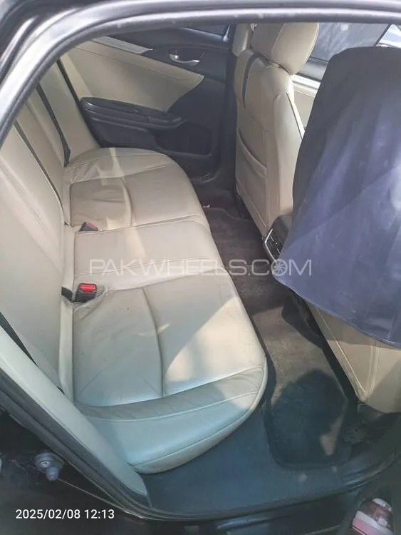 Honda Civic 2018 for Sale in Karachi Honda Civic 2018 for Sale in Karachi Image-11