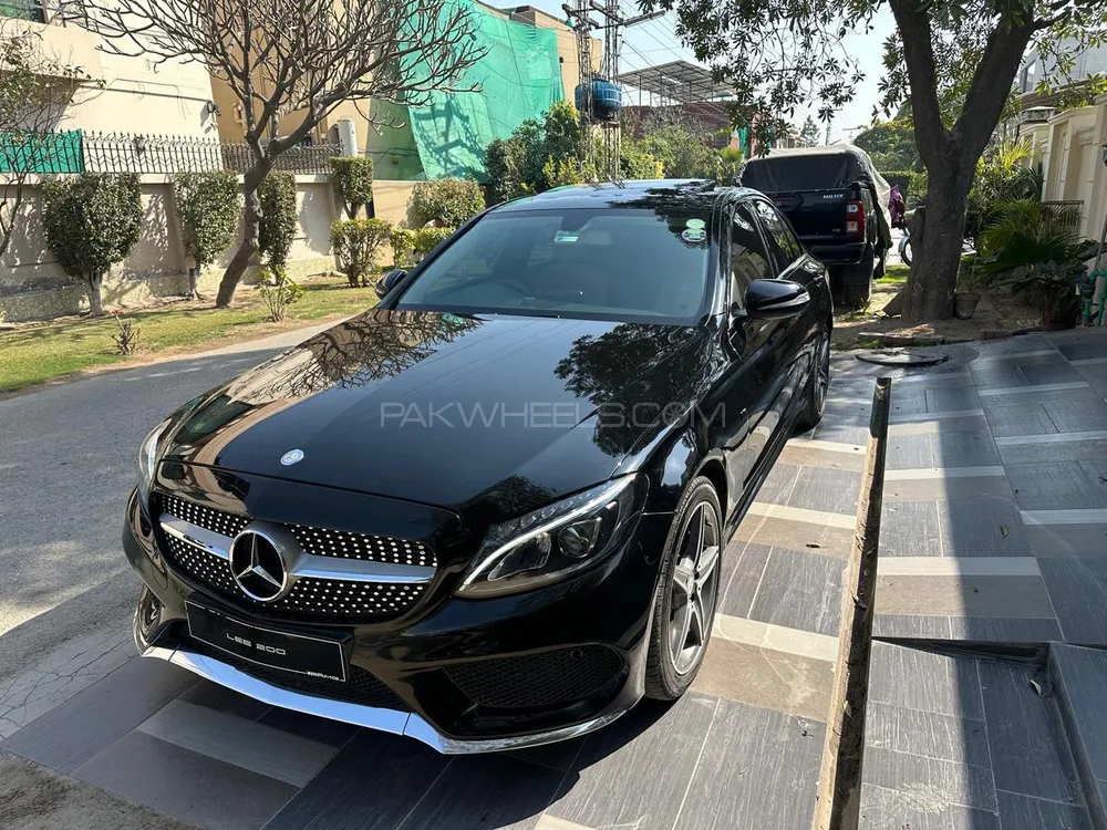 Mercedes Benz C Class 2015 for Sale in Lahore Image-1