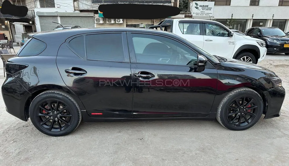 Lexus CT200h 2011 for Sale in Karachi Lexus CT200h 2011 for Sale in Karachi Image-7