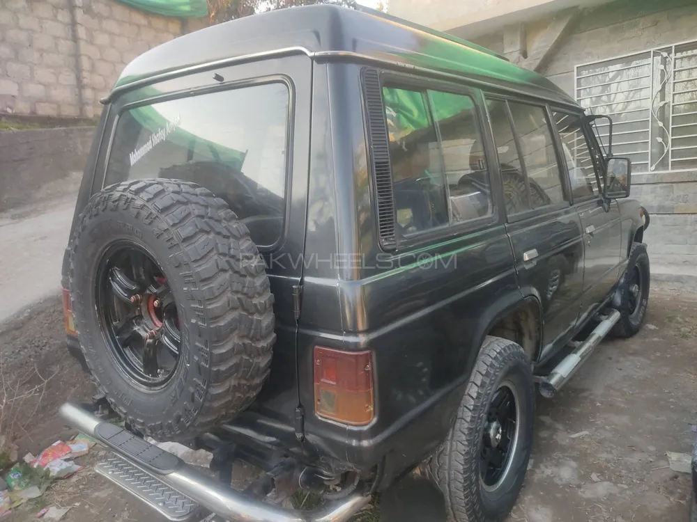 مٹسوبیشی پجیرو 1988 for Sale in مظفرآباد مٹسوبیشی پجیرو 1988 for Sale in مظفرآباد Image-4